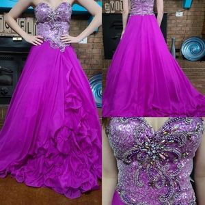 Mac Duggal pageant dress size 4